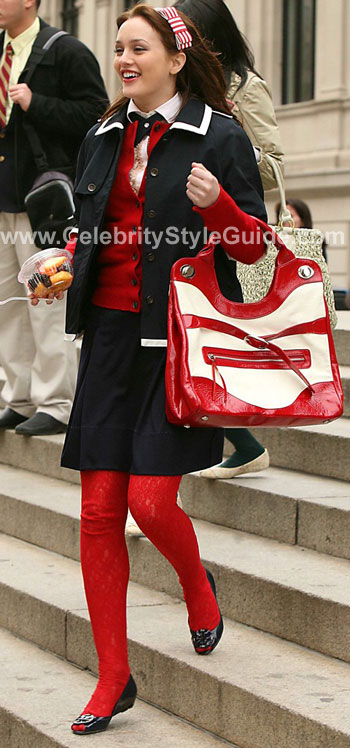 Gossip Girl wearing Rag & Bone Exclusive Cropped Mac Trench - Celebrity  Style Guide