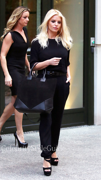 Jessica Simpson wearing Edun Rainer Maria Rilke Sonet Tee - Celebrity Style  Guide