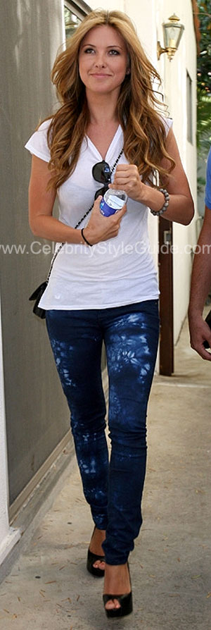 Audrina Patridge wearing Yves Saint Laurent Leather Agadir 90 Espadrilles -  Celebrity Style Guide