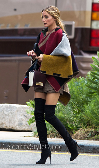 Olivia Palermo - Personalised Burberry poncho blanket - Celebs