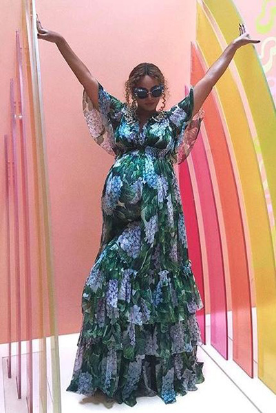 Beyonce Knowles wearing Thakoon Ikat Lace Shirtdress - Celebrity Style Guide