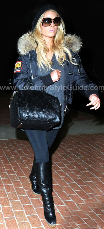 Jessica Simpson wearing Louis Vuitton Speedy Cube Winter 2008