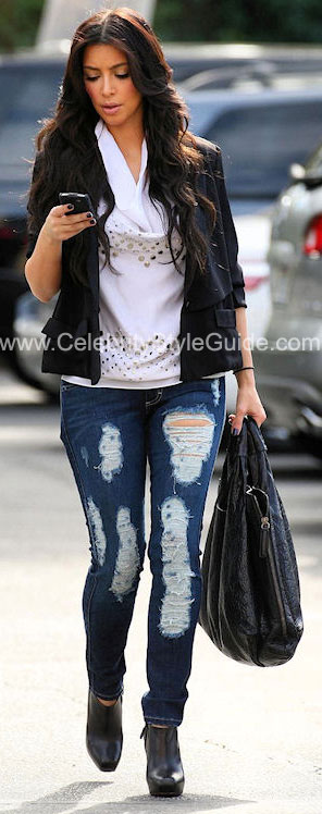 Kim Kardashian wearing Siwy Hannah Slim Jeans in Bluestorm - Celebrity  Style Guide