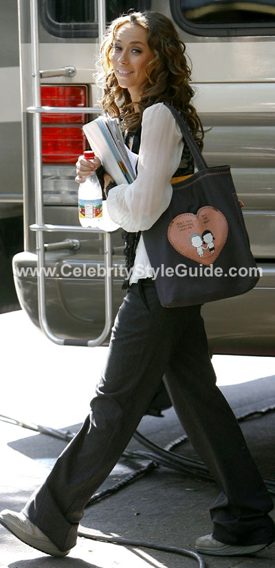 Jennifer Love Hewitt wearing Angry Little Girls Tote by Lela Lee -  Celebrity Style Guide