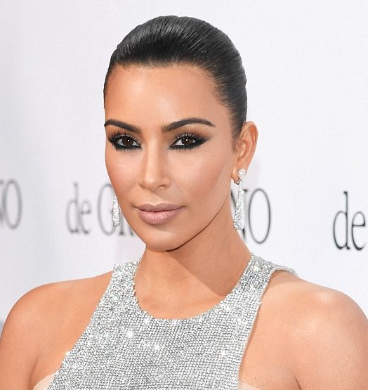 Kim Kardashian reverse winged liner