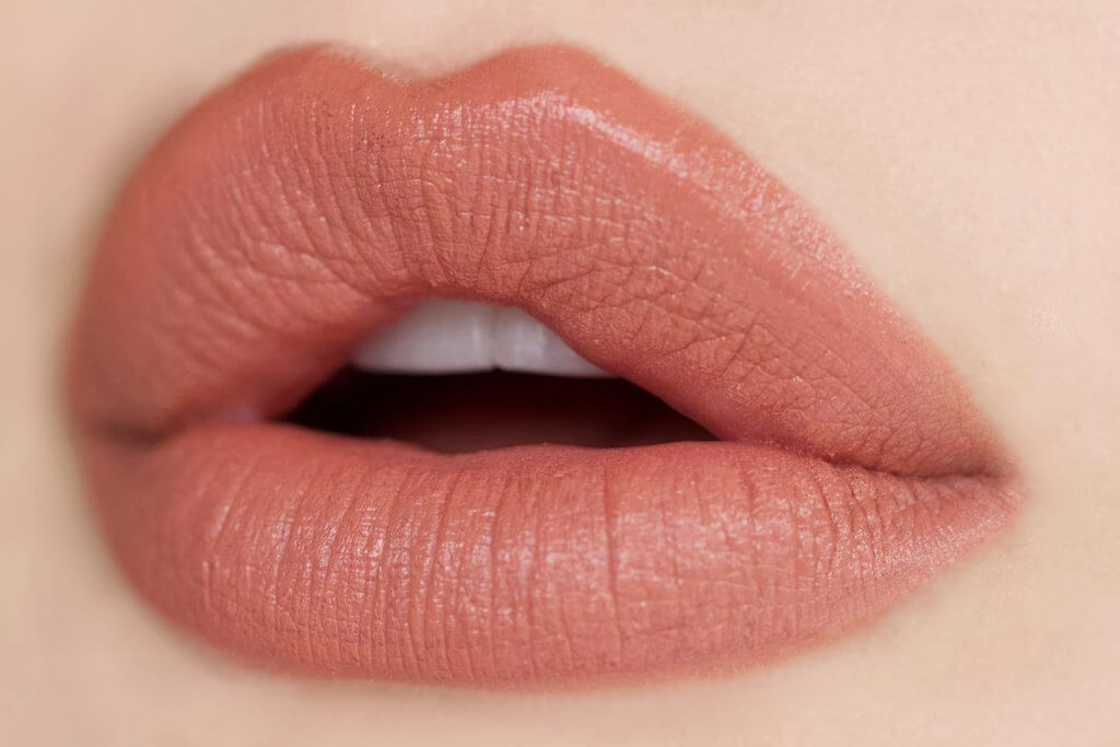 The 7 Best Nude Lip Liner and Lipstick Combos!