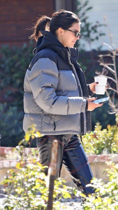 Kendall Jenner Keeps Wearing This North Face Puffer Coat