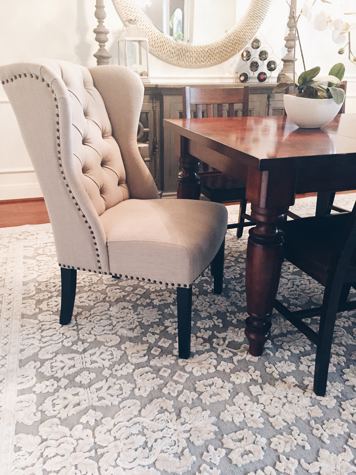 Diningroom-chair-rug