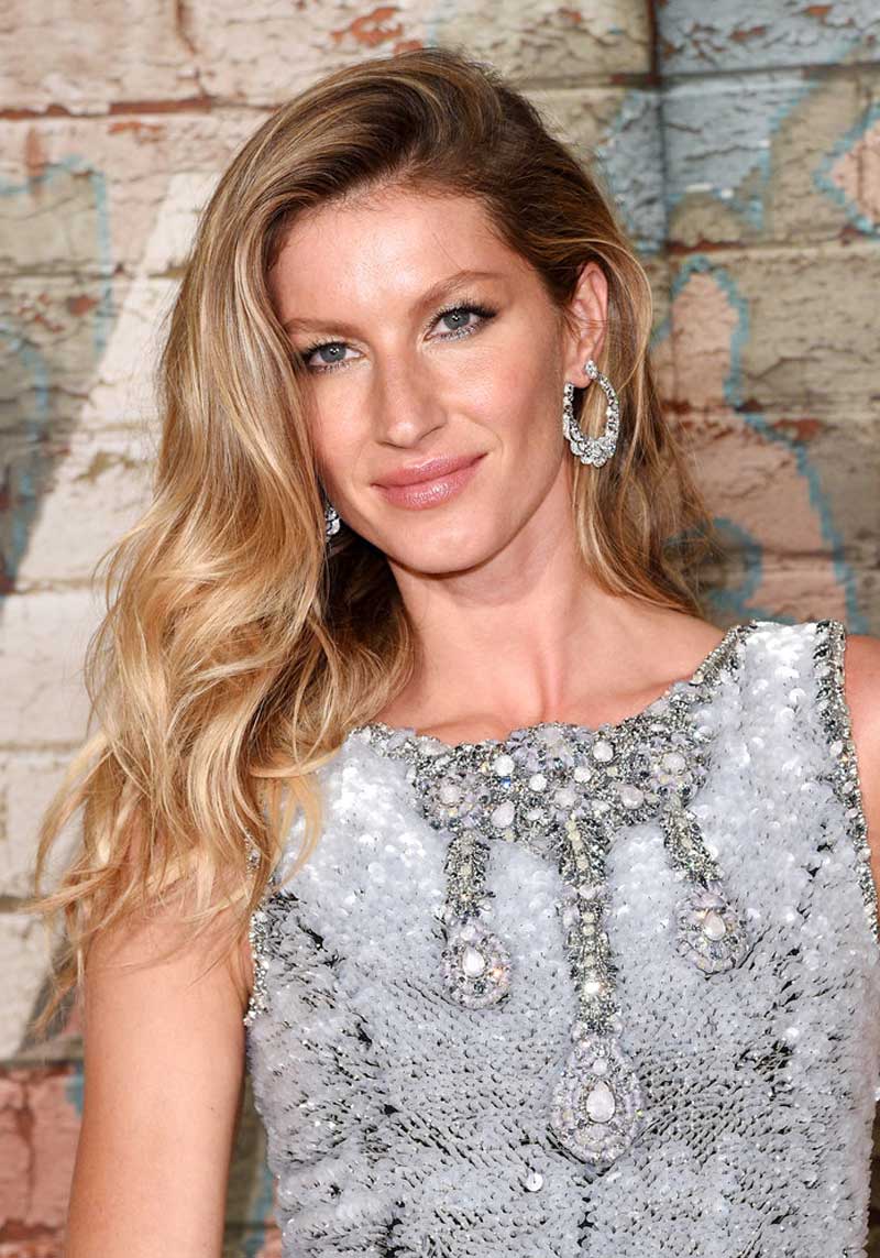 How to Get Gisele Bundchen’s Signature Waves & Ombre Hair Color 