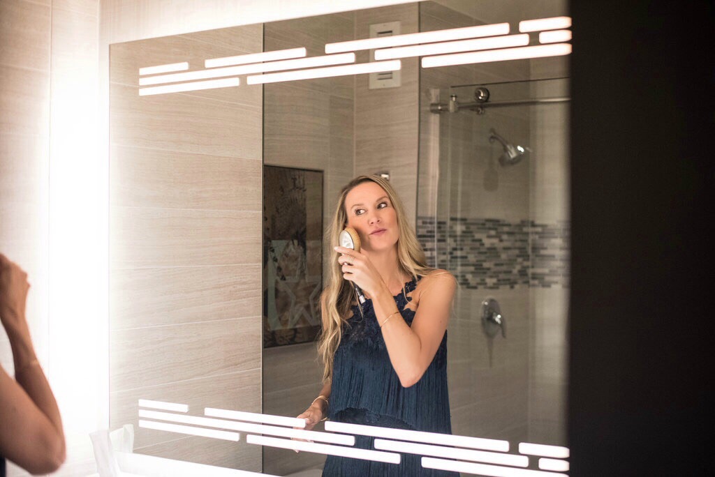 hyatt-regency-dallas-master-bathroom-mirror
