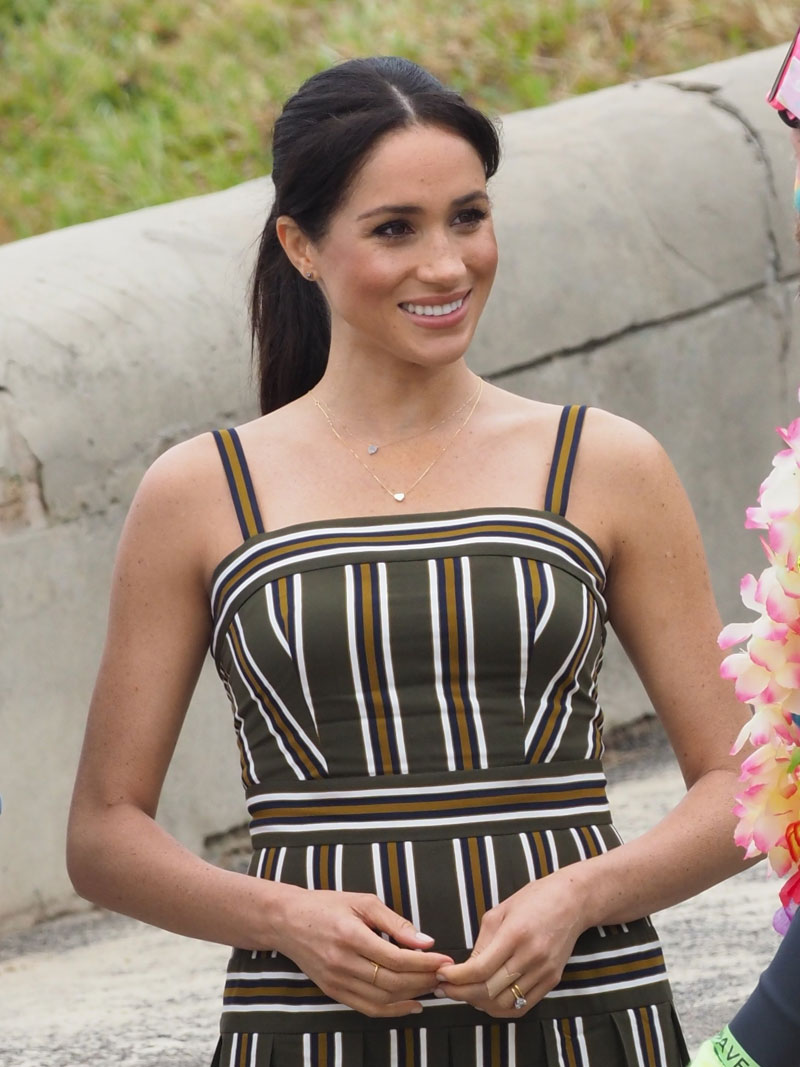 Meghan & Harry Visit Bondi Beach