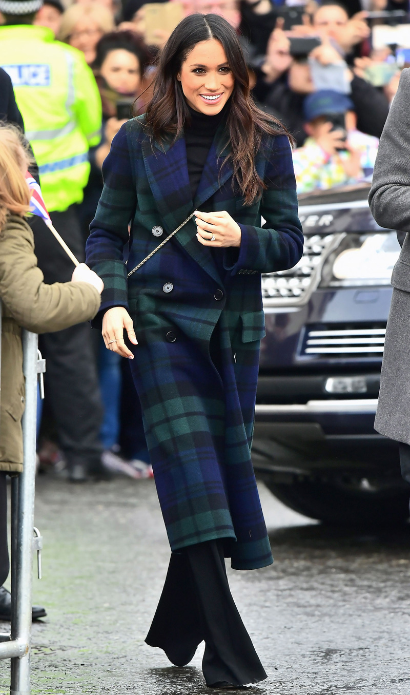 Meghan-Markle-Wears-Plaid-Burberry-Coat