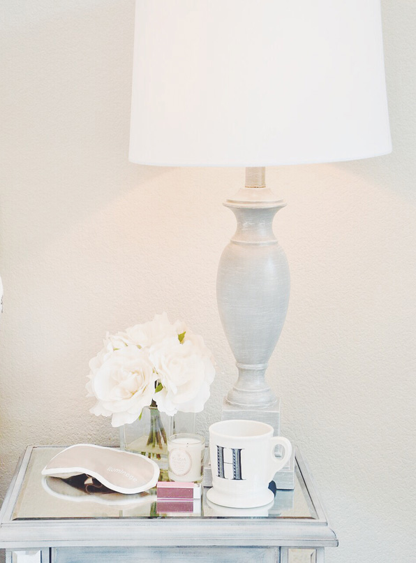 Nightstand-white