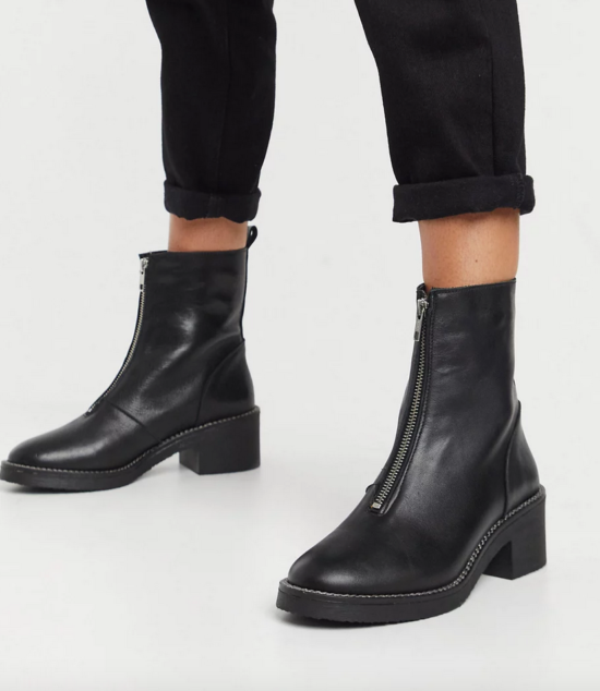 Depp Chunky Center Zip Boots in Black Leather