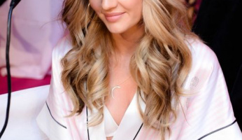 Get The Look: Glossy, Bouncy Victoria Secret Waves