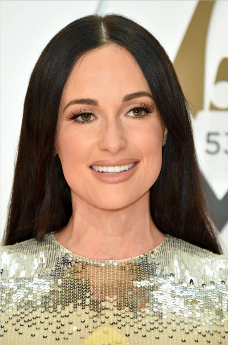 GET THE LOOK | Gigi Hadid and Kacey Musgraves Makeup at the CMAs