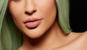 Kylie Jenner's Lip Kits May Be Sold Out, But You Can Still Buy These Lookalike Shades