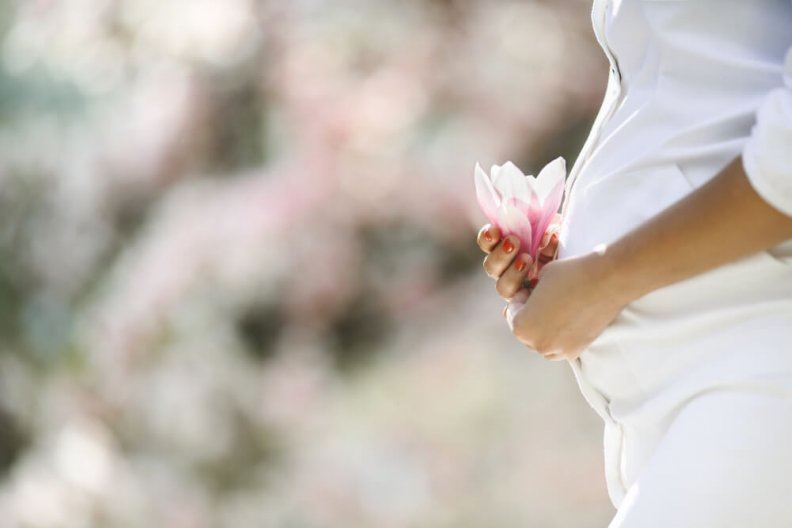 Pregnancy & Sun Exposure: Everything you Need to Know