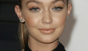 What Gigi Hadid is Using to Achieve Her Glowing Skin!