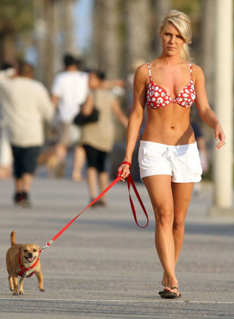 Finally, Sexy Swim Trunks For Gals......Trunkettes!!