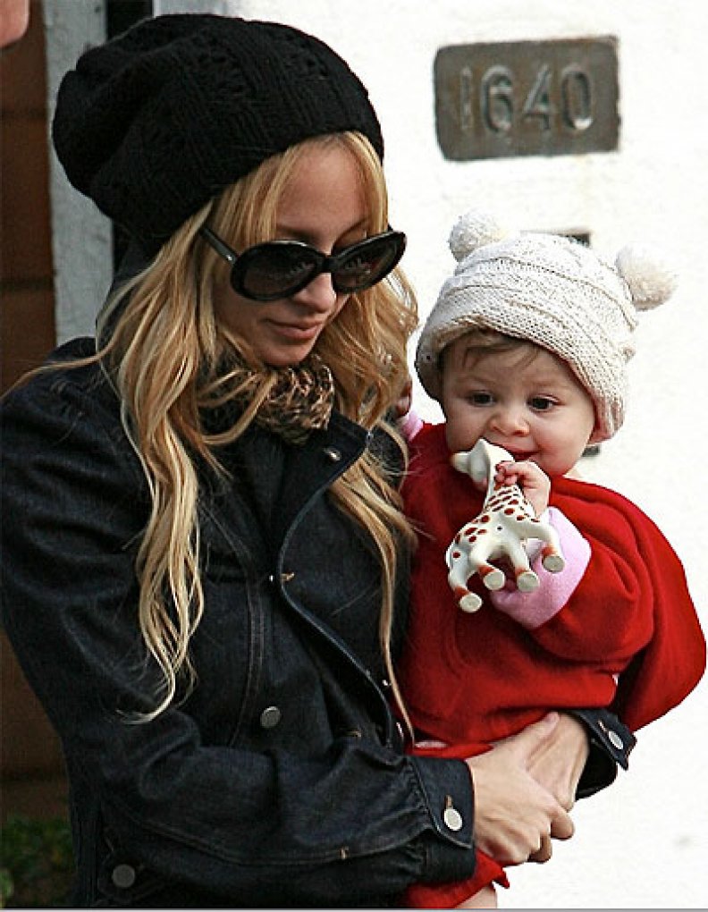 Harlow and Olive’s Favorite Toy….Sophie La Giraffe Vintage Toy!! WIN IT!!