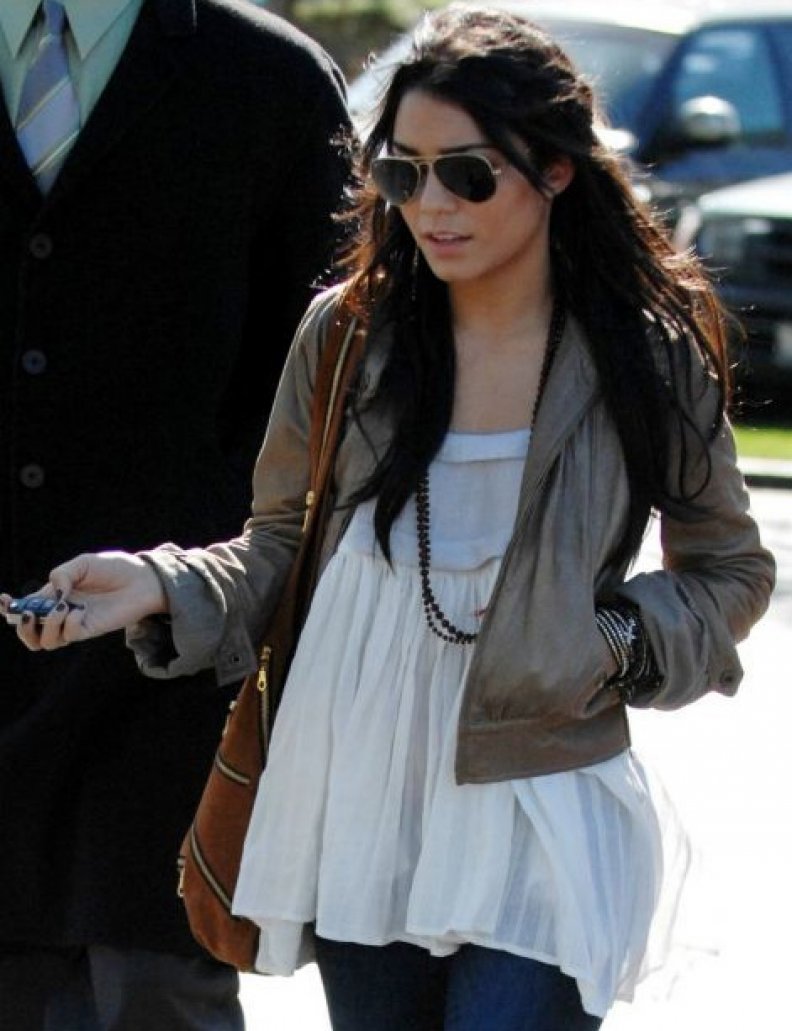 You asked for it! Please ID Vanessa Hudgen's Flowing Top!!