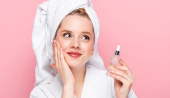 Is Niacinamide Better Than Hyaluronic Acid or Vice Versa?
