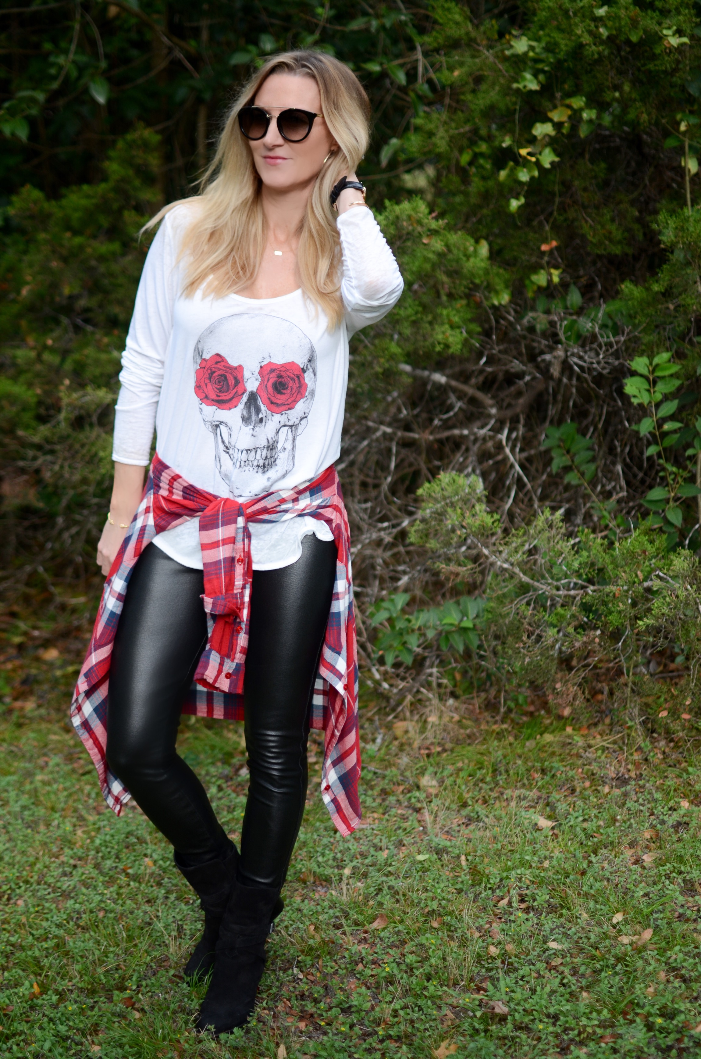 chaser-skull-and-roses-shirt