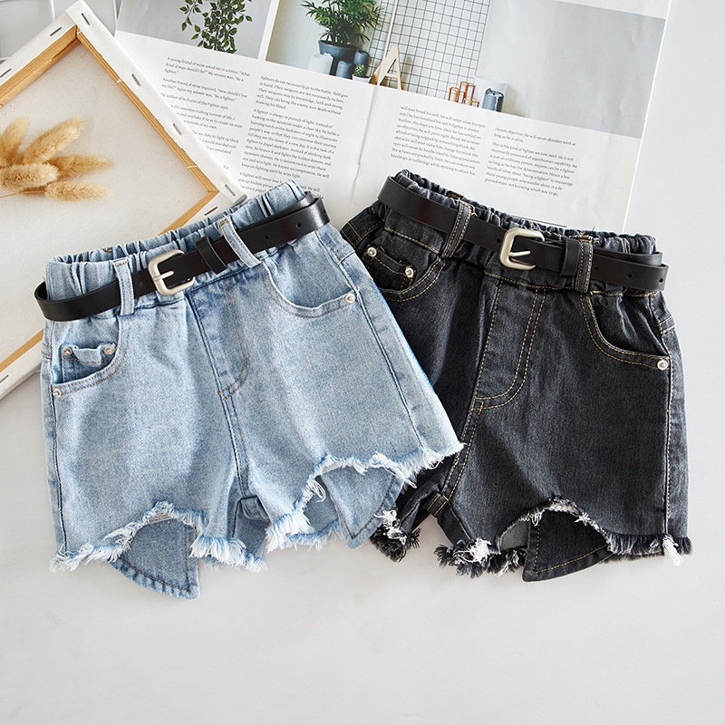 denim shorts trend 2021